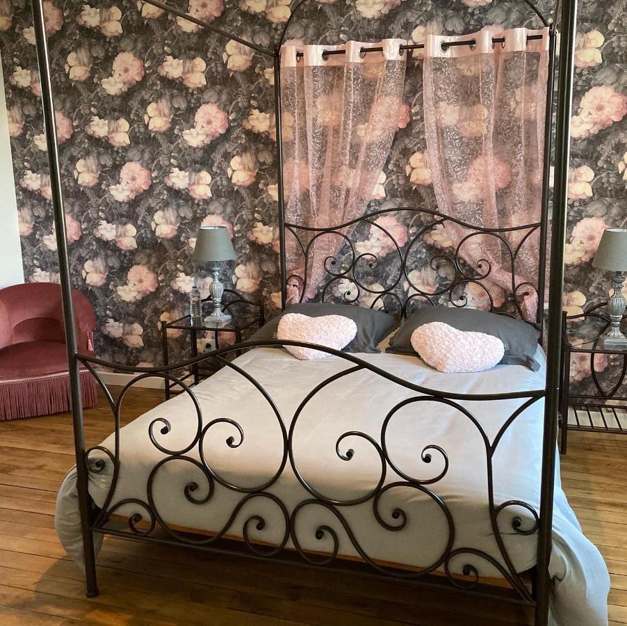 Chateau De La Bouchatte Chambre Les Roses Chazemais المظهر الخارجي الصورة